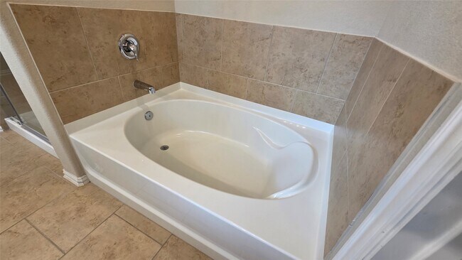 Building Photo - 29535 Whitebrush Trace Dr