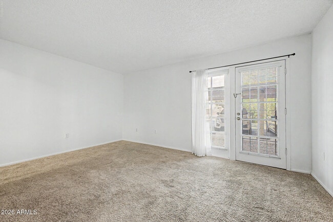 Building Photo - 709 S Power Rd