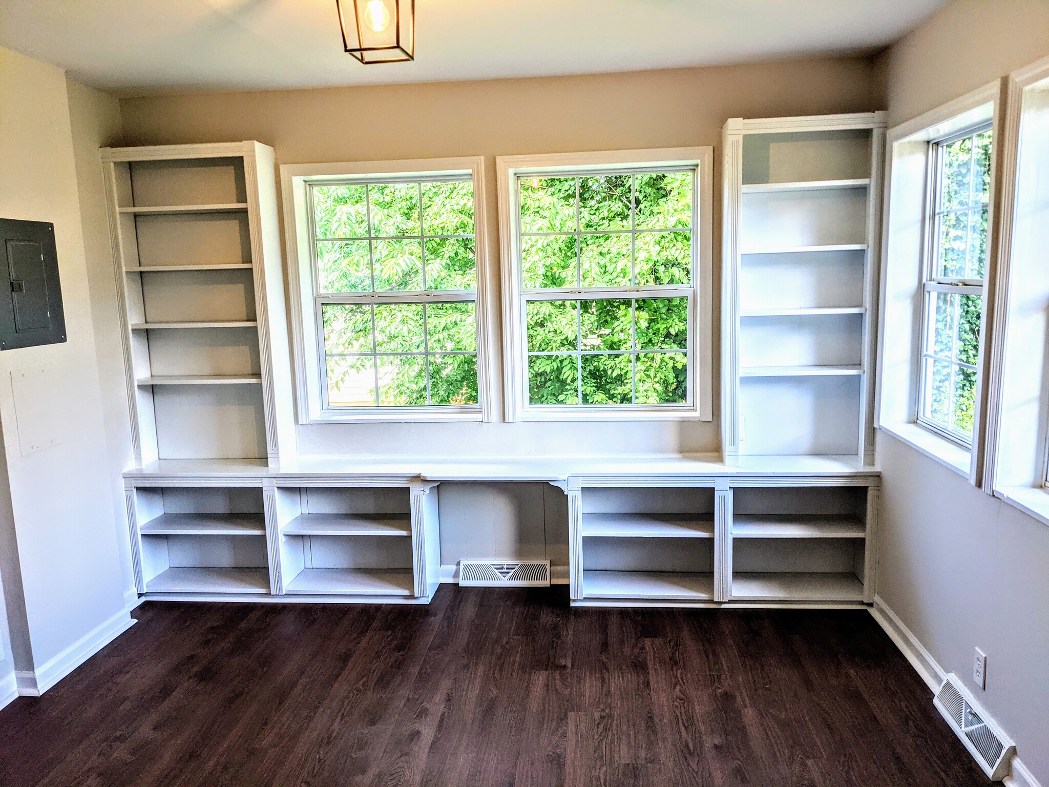 Original built-ins - 802 Mansfield Ave