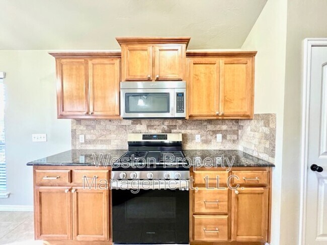 Building Photo - 11600 SW 10th St