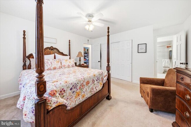 Building Photo - 40 Pine knoll Dr