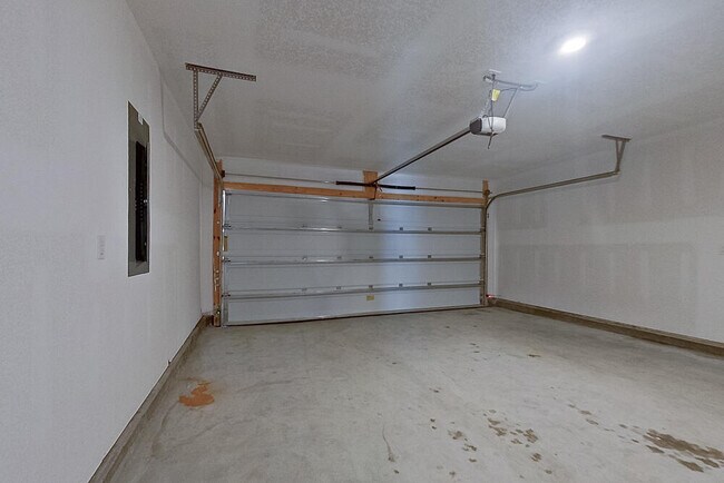 Building Photo - 4780 Malay Cir
