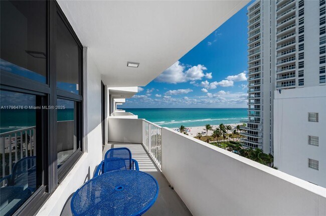 Building Photo - 4301 Collins Ave