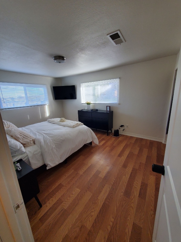 Building Photo - 9531 E Ave T-12