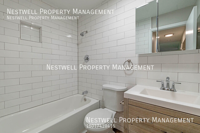 Building Photo - Beautiful 3-bed Duplex in Salt Lake City