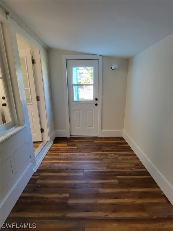 Building Photo - 1603 Woodford Ave