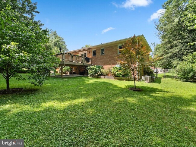 Building Photo - 9541 Bel Glade St