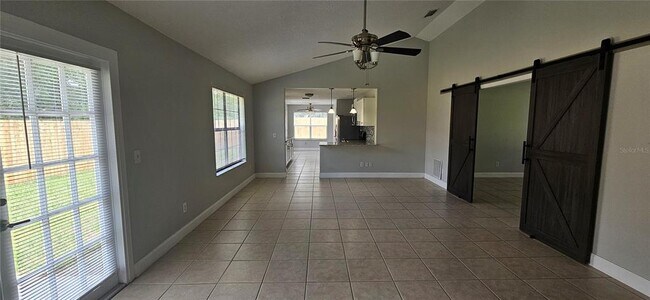 Building Photo - 2625 Spring Valley Cir