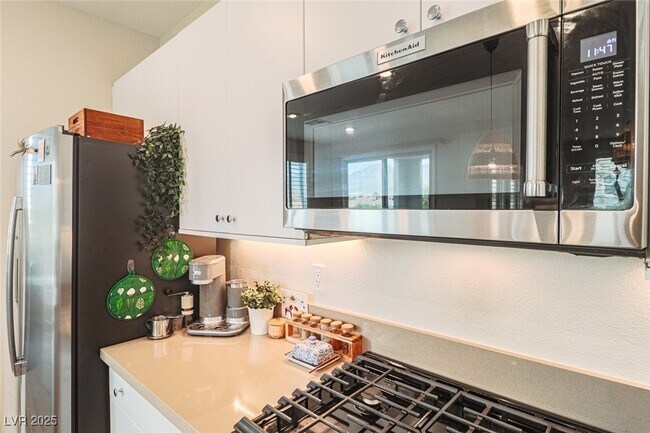 Building Photo - 11290 Hidden Peak Ave