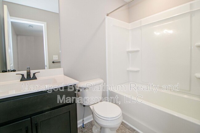 Building Photo - 1115 Hillwood Dr