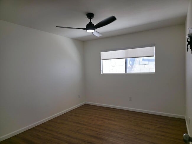 Building Photo - 12800 Avenida Alta Loma
