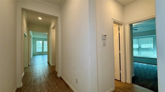 Building Photo - 13018 Hydeland Dr