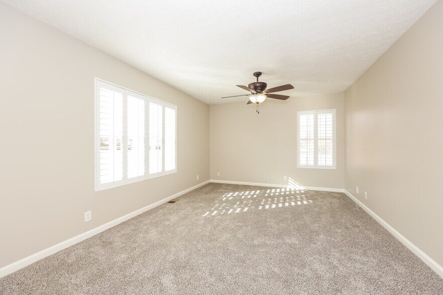 Building Photo - 3423 Ravenel Ct