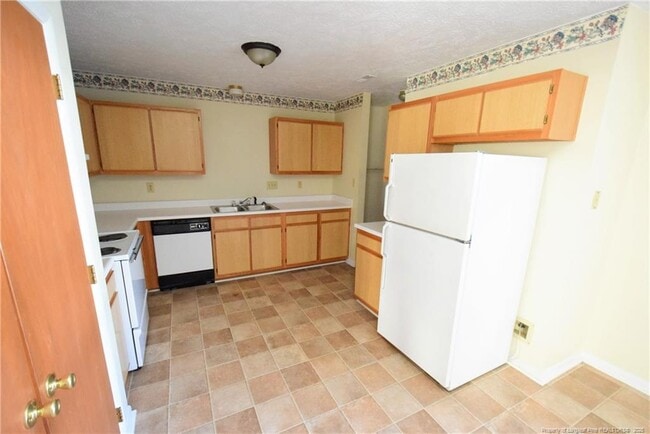 Building Photo - 2029 Glenwick Dr