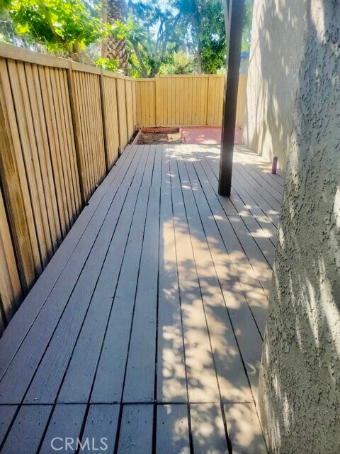 Building Photo - 35 Smokestone