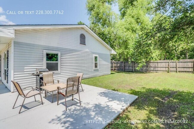 Building Photo - 410 Old Spanish Trail