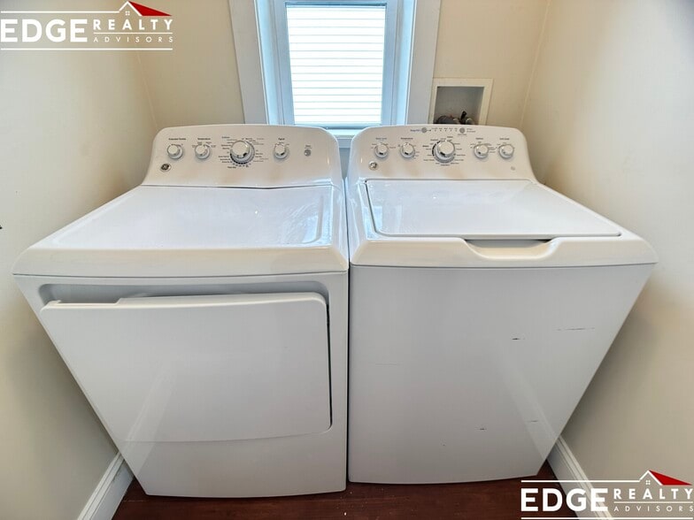 Building Photo - 19 Claymoss Rd