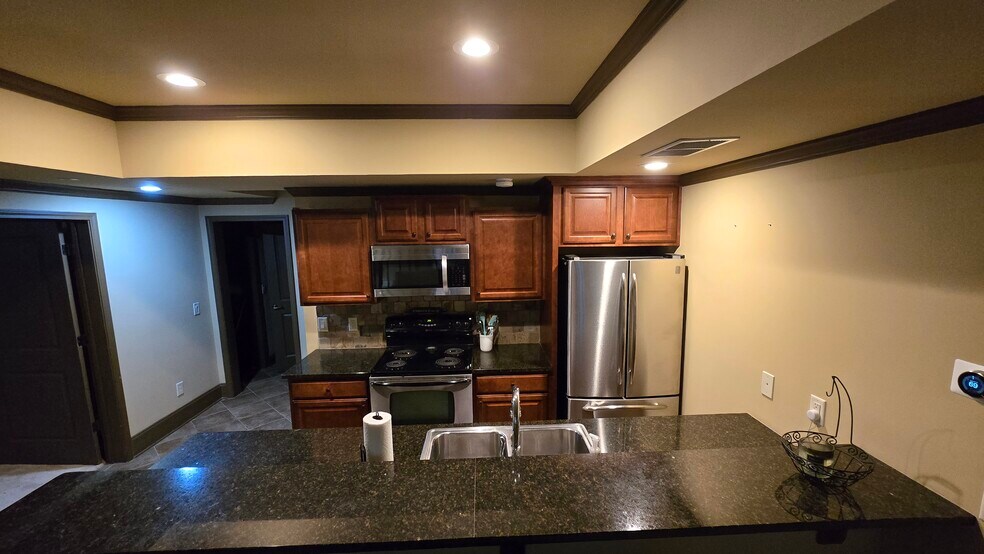 Building Photo - 3130 Aldridge Ct.