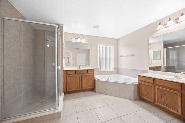 Building Photo - 12948 Moss Park Ridge Dr