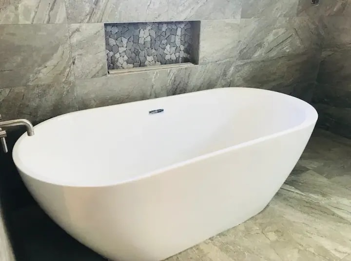 Building Photo - 1126 N Hoover St