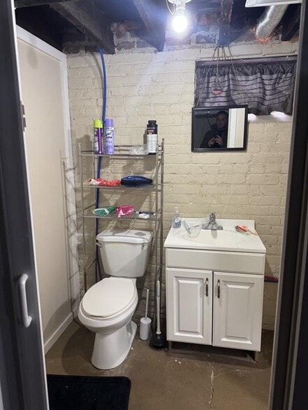 Building Photo - 203 Denver St