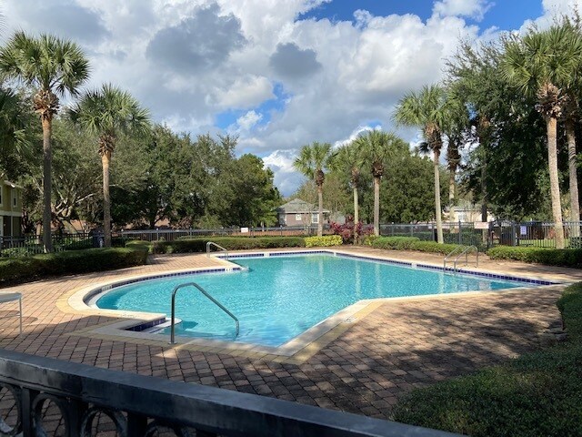 Building Photo - 762 Ashworth Overlook Dr