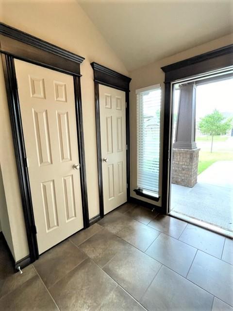 Building Photo - 1016 Merlin Dr