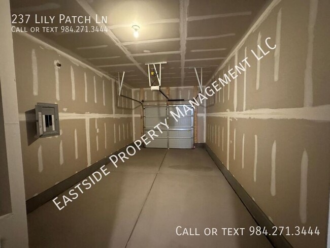 Building Photo - 237 Lily Patch Ln