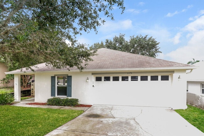 Building Photo - 1176 Stoneham Dr