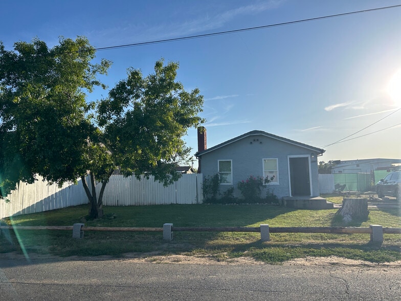 Front of house - 5984 Redburn Ave