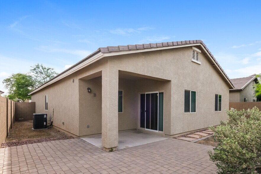 Building Photo - 8828 S 41ST Dr