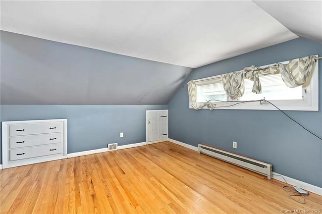 Building Photo - 73 Wepawaug Dr