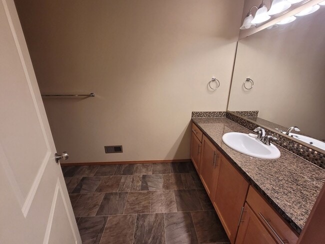 Building Photo - Three Bedroom House In Cordata - Kodiak