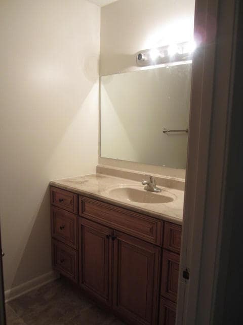 Building Photo - 313 Somerset Dr