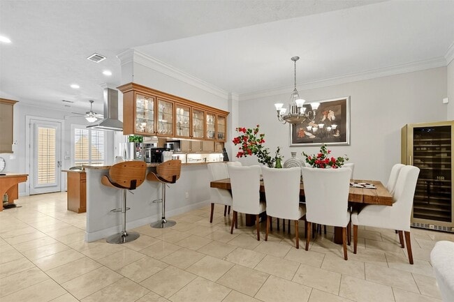 Building Photo - 1044 Memorial Village Dr