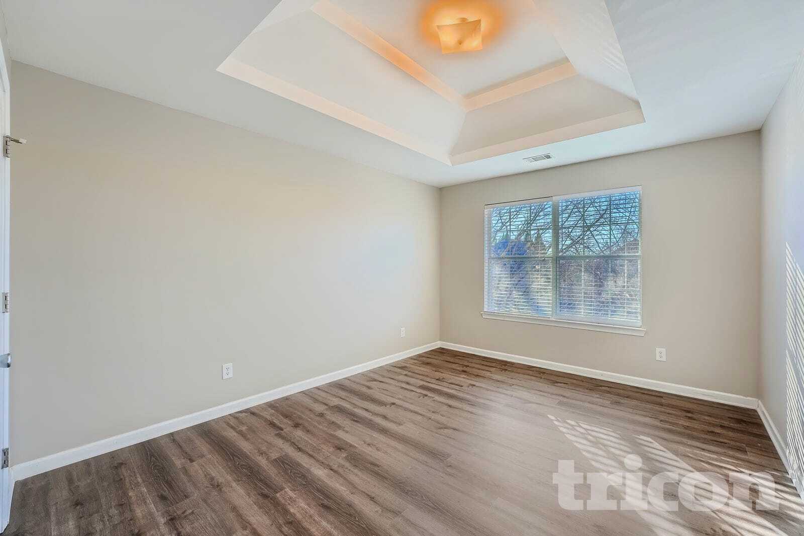 Building Photo - 5190 Hopewell Manor Dr