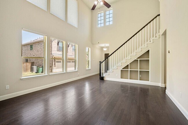 Building Photo - Fantastic 3 Bedroom, 2.5 Bath, 2-Story Hom...