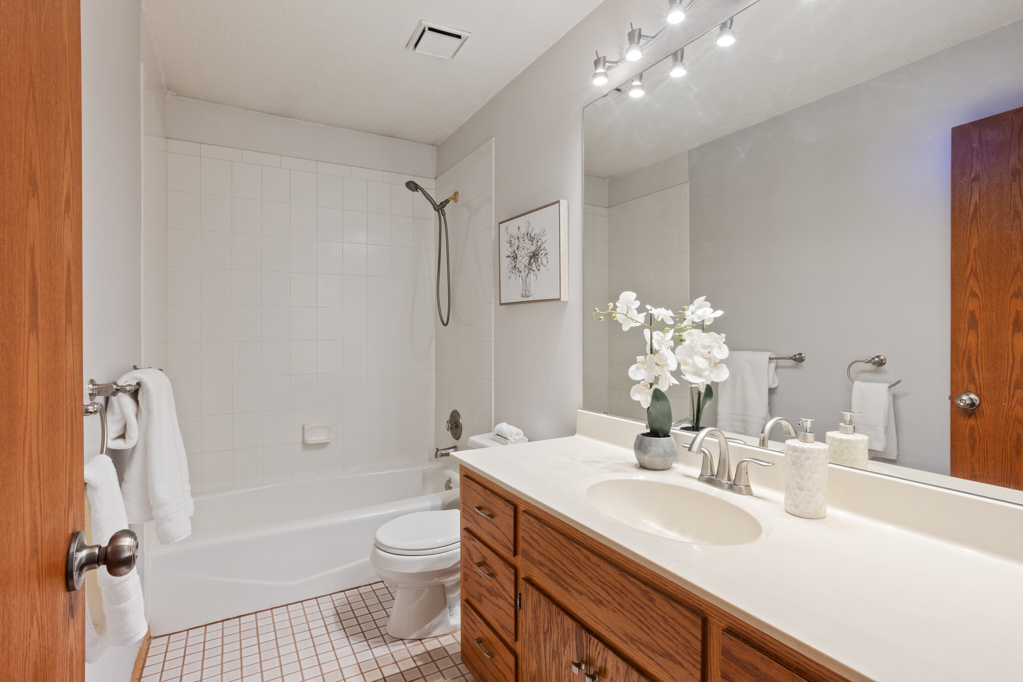 Building Photo - 18525 County Road 24