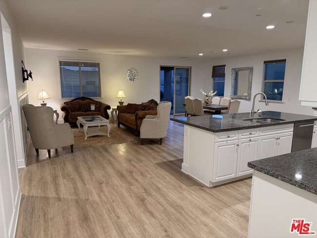 Building Photo - 30669 Arrow Leaf Ln