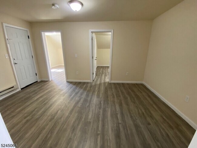 Building Photo - 406 Rosa Parks Blvd