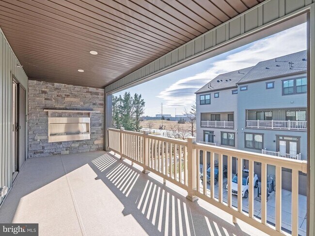 Building Photo - 2709 Velocity Rd