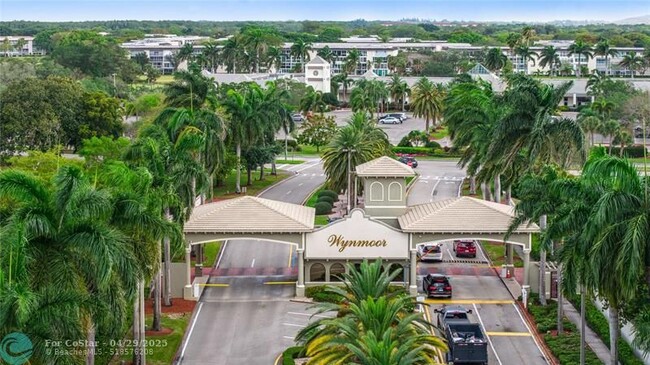 Building Photo - 4701 Martinique Dr