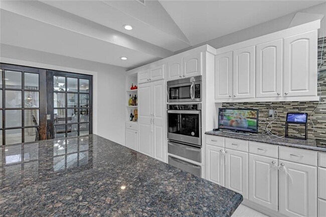 Building Photo - 569 Garner Way NW