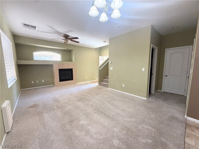 Building Photo - 673 Taliput Palm Pl