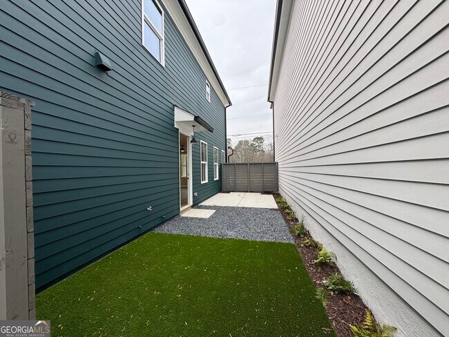 Building Photo - 10 Spiera Way