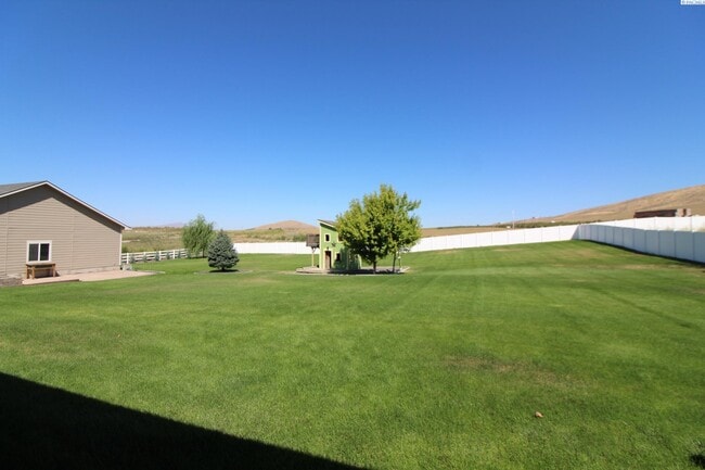 Building Photo - 4 bed, 3 bath home in Richland