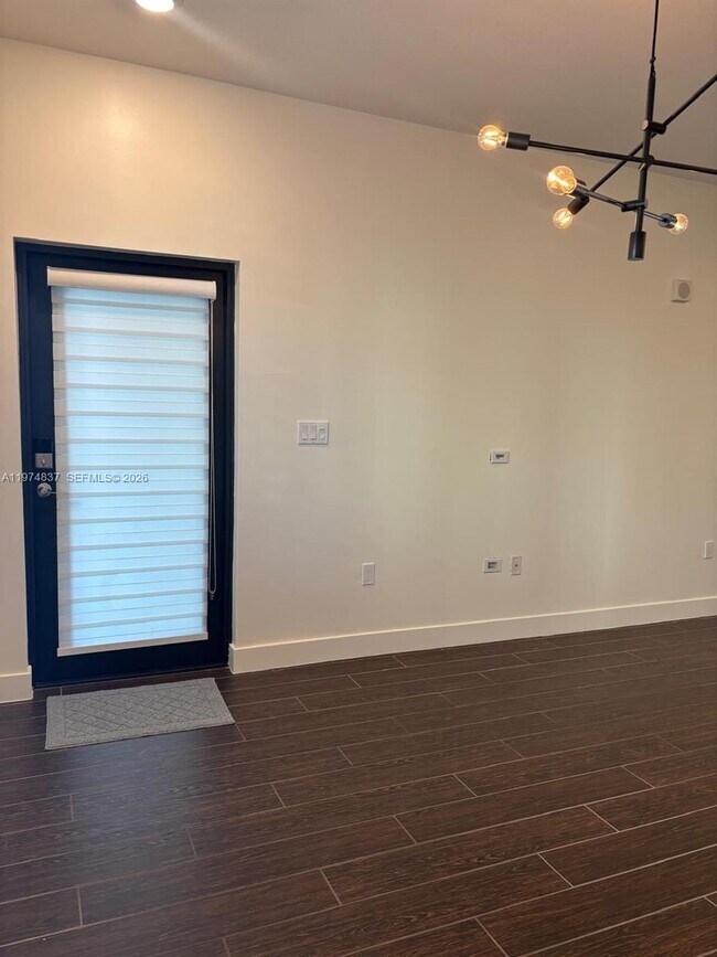 Building Photo - 4700 NW 84th Ave