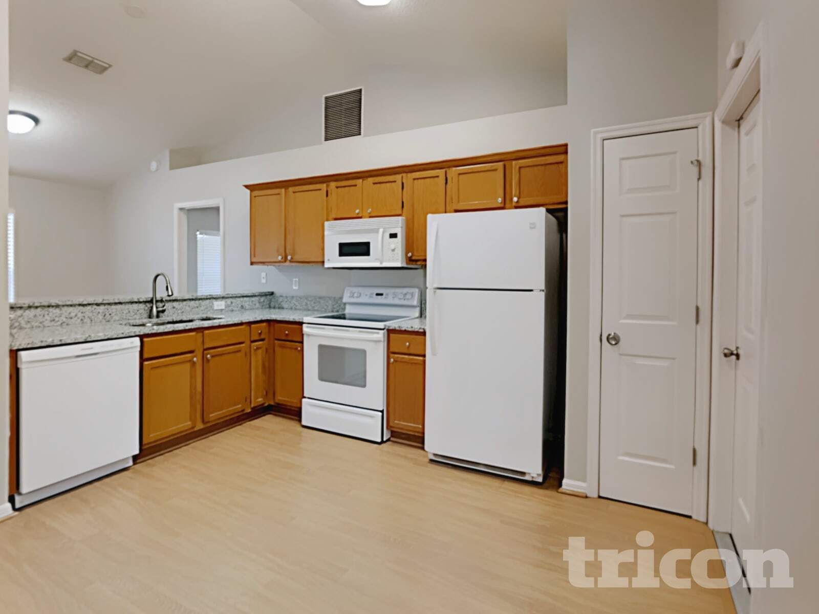 Building Photo - 7 Bay Ridge Loop