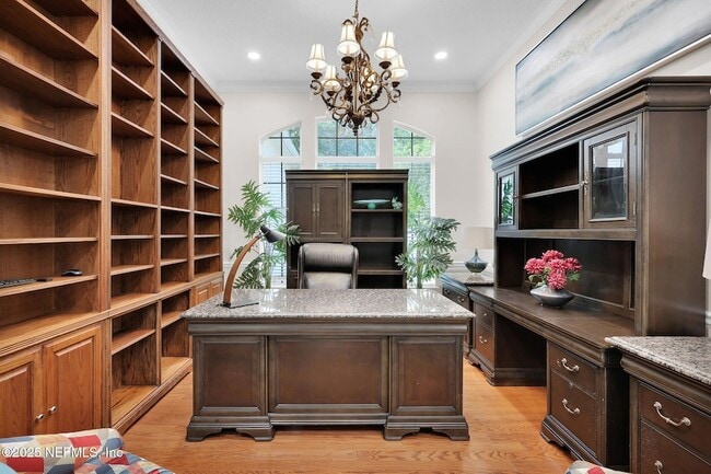 Building Photo - 526 Oakmont Dr