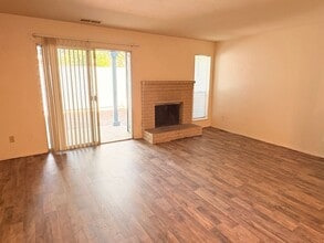 Building Photo - 2 WEEKS FREE RENT November Special - 3 bed...